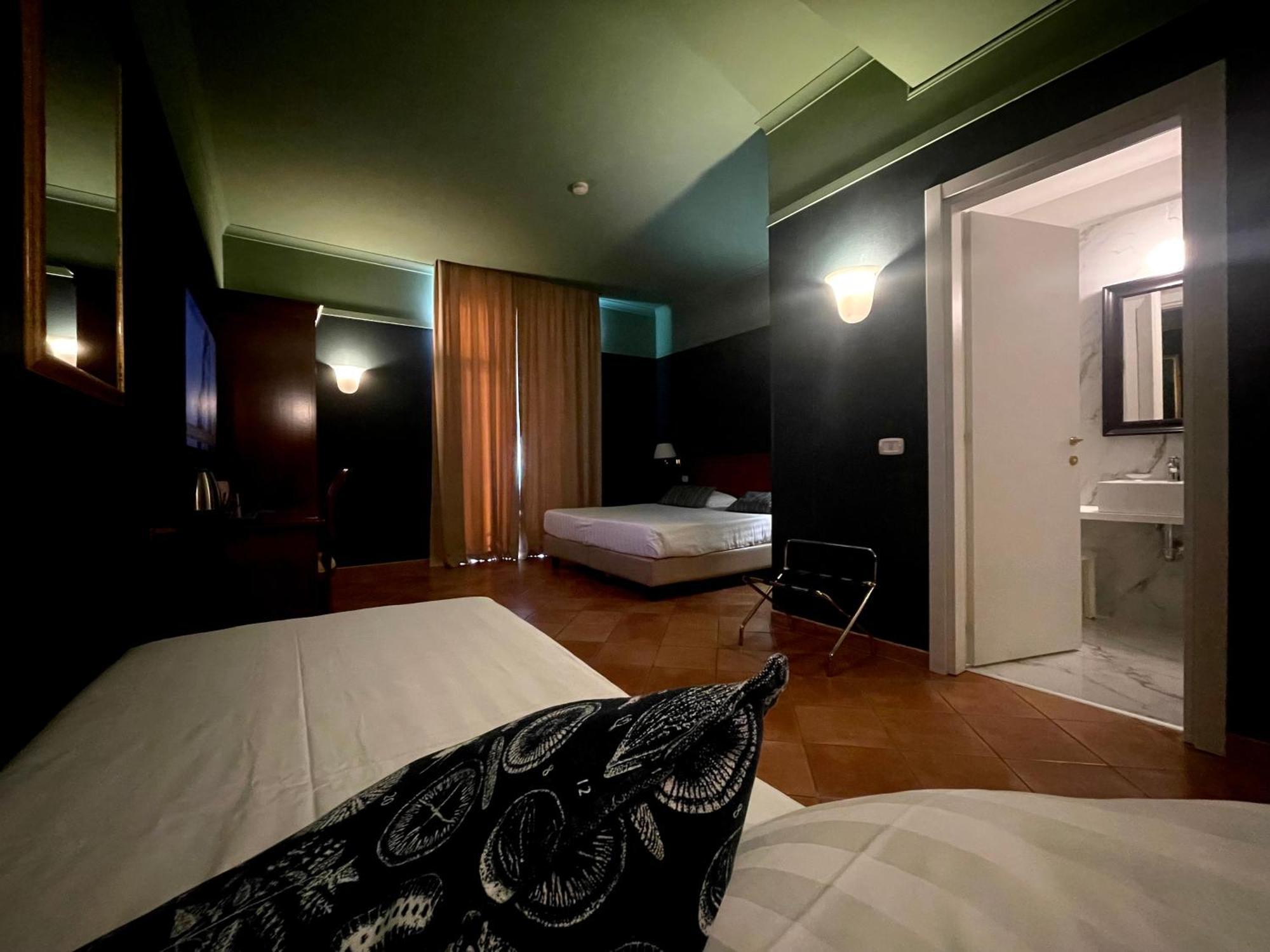 Hotel Nuvo Наполи Екстериор снимка