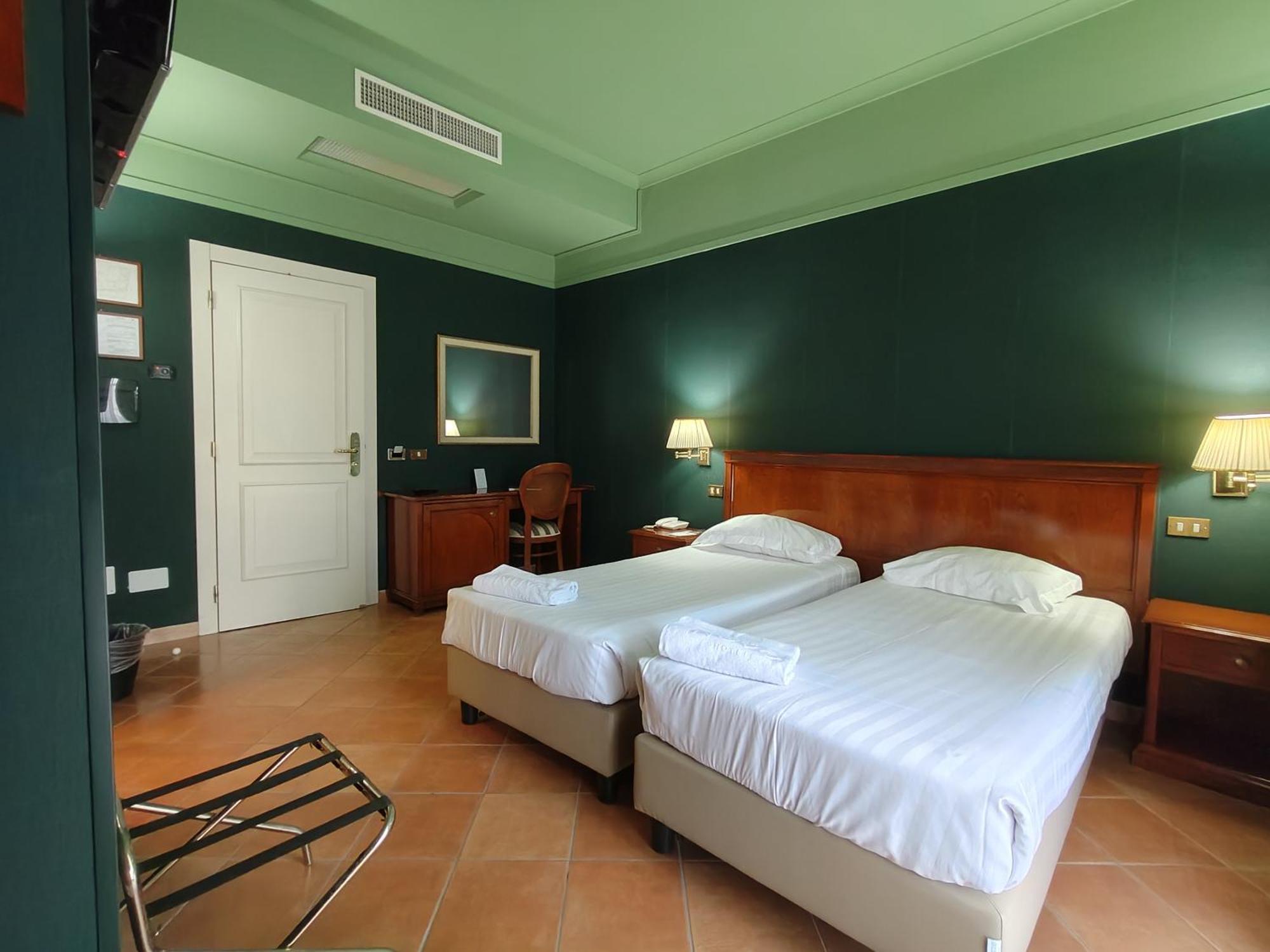 Hotel Nuvo Наполи Стая снимка