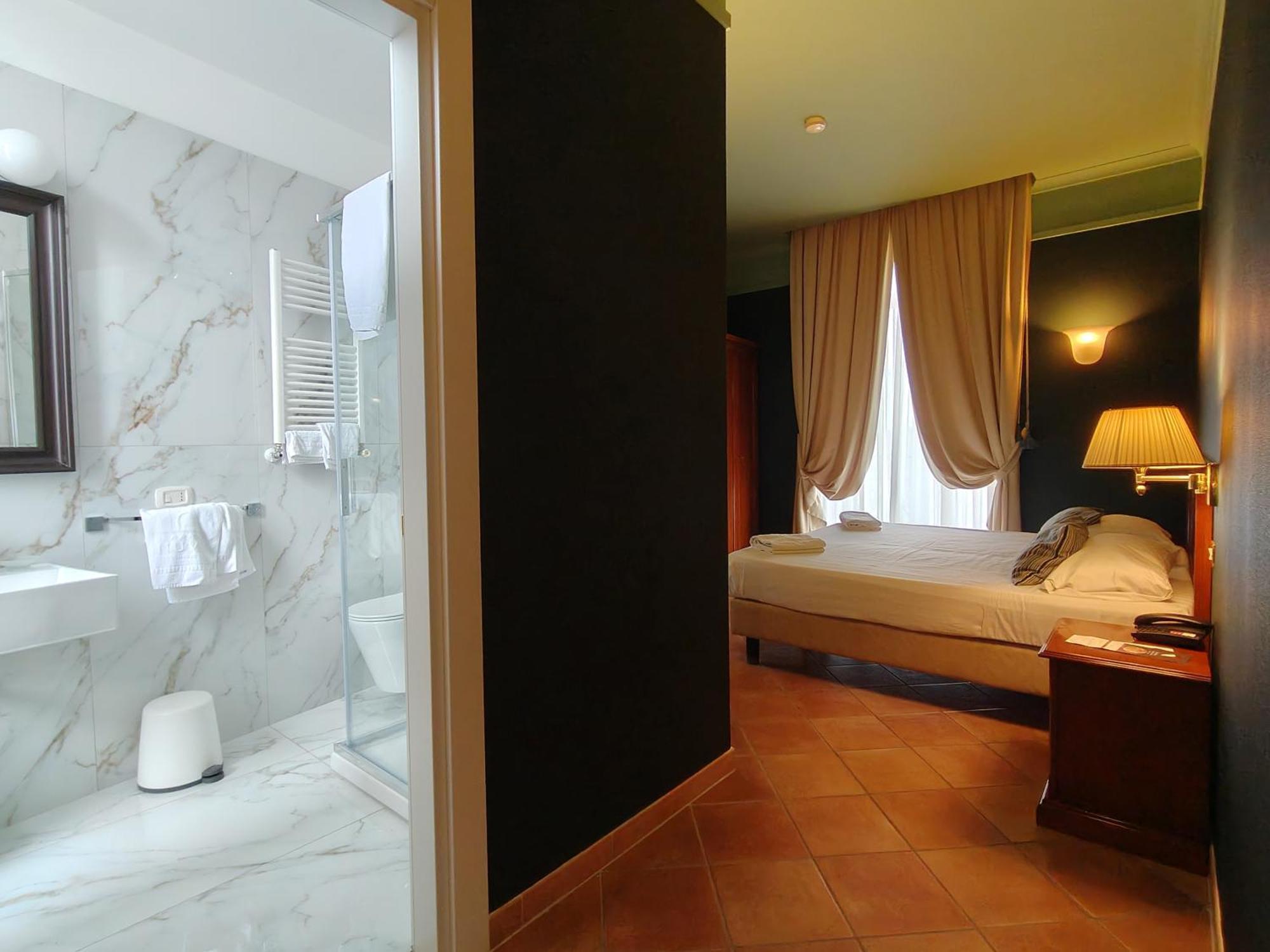 Hotel Nuvo Наполи Екстериор снимка